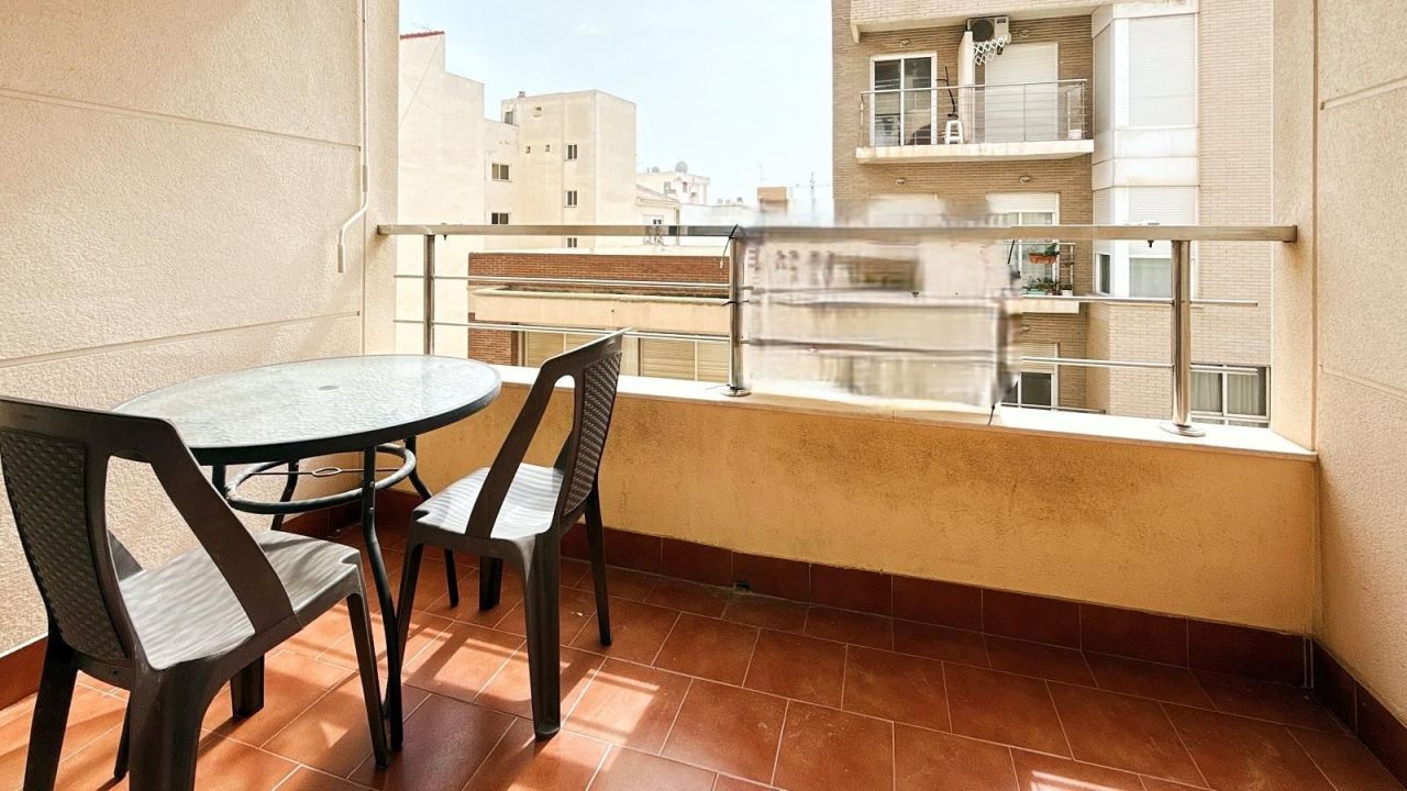 Flat in Torrevieja, Spain, 98 m² - picture 1