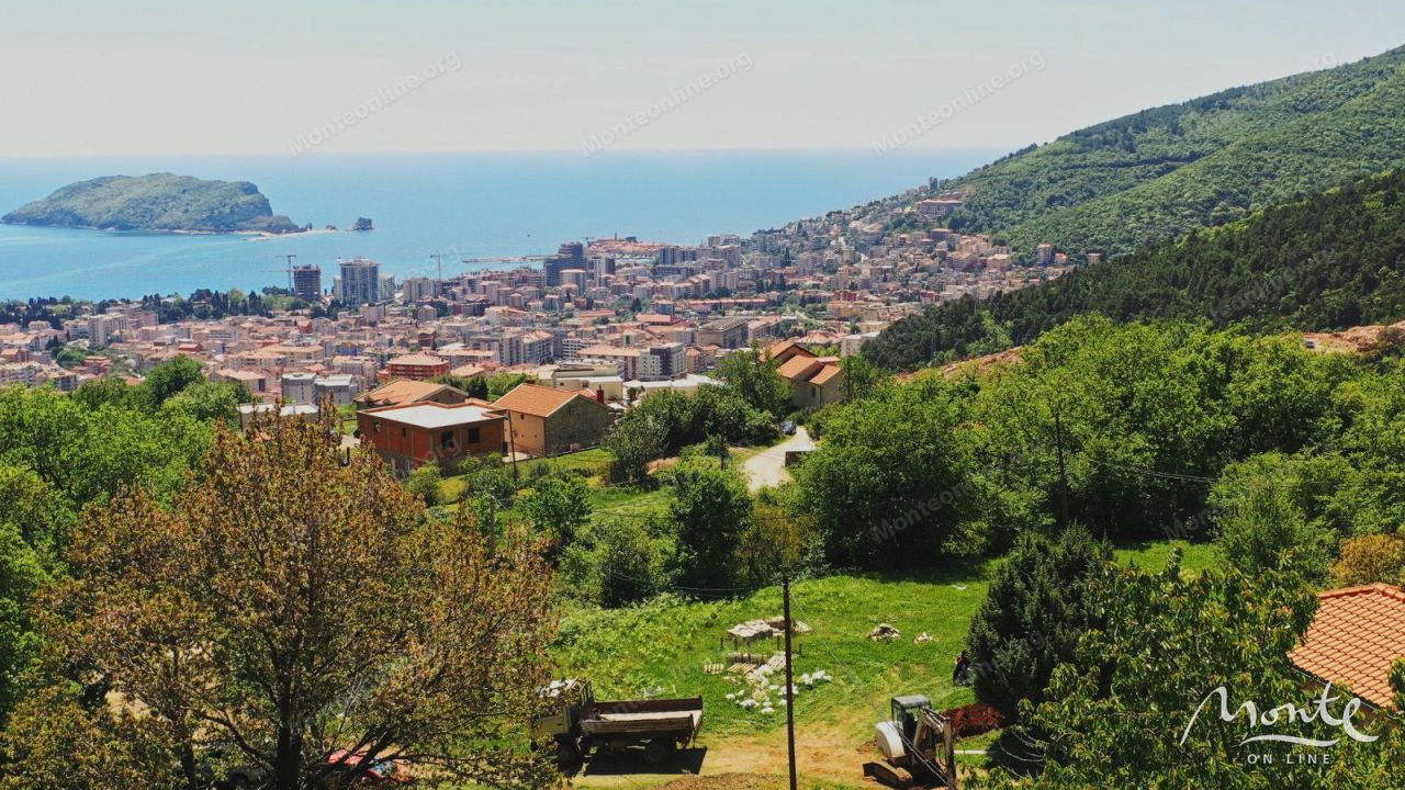 Terreno en Budva, Montenegro, 525 m² - imagen 1