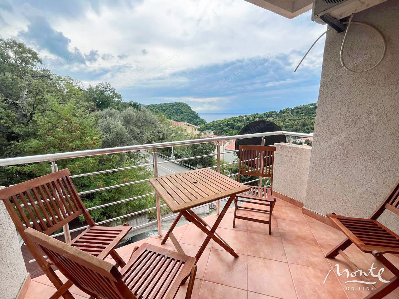 Wohnung in Budva, Montenegro, 50 m² - Foto 1
