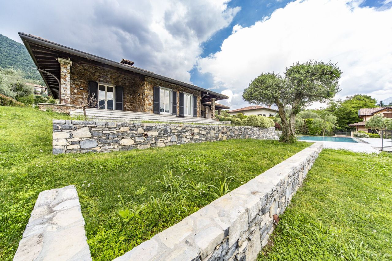 Villa on Lake Como, Italy, 250 m² - picture 2