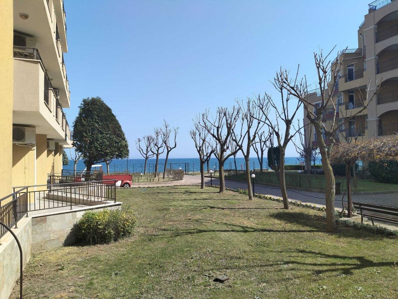 Appartement à Aheloy, Bulgarie, 82 m² - image 1