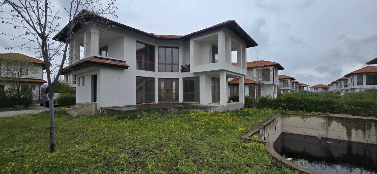 Casa en Aheloy, Bulgaria, 180 m² - imagen 2