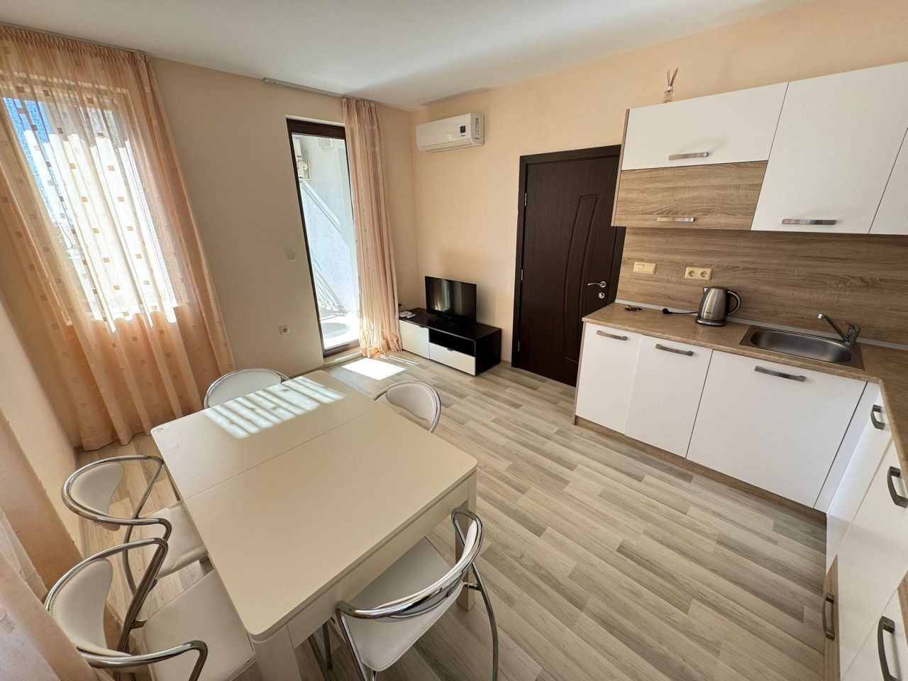 Piso en Ravda, Bulgaria, 130 m² - imagen 2