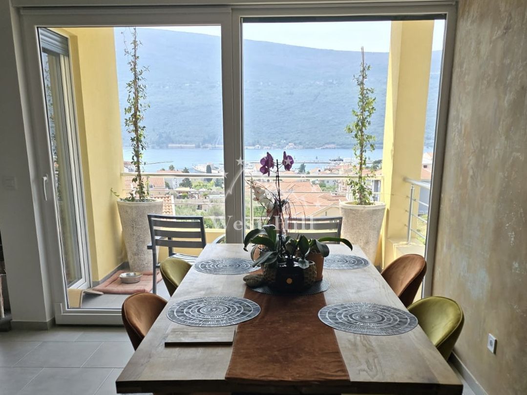 Appartement à Kumbor, Monténégro, 110 m² - image 1