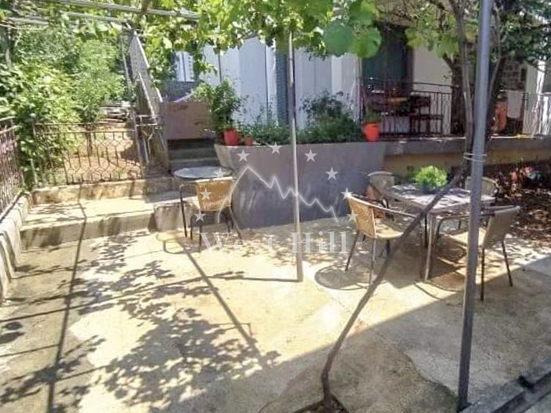 Casa en Sutomore, Montenegro, 180 m² - imagen 1