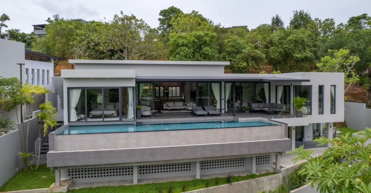 Villa à Phuket, Thaïlande, 1 350 m² - image 1