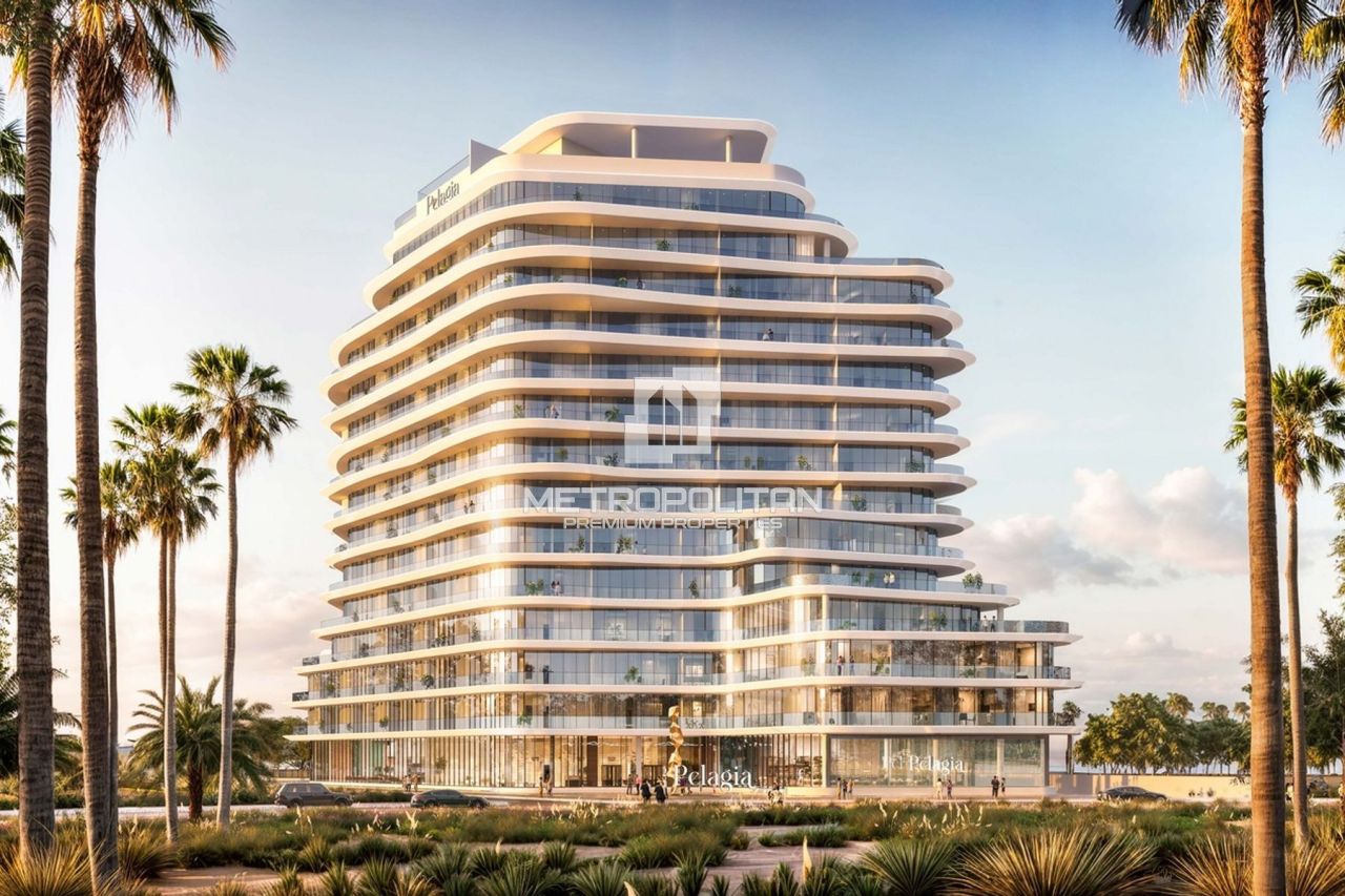 Apartment in Ras al-Khaimah, UAE, 373 m² - picture 1