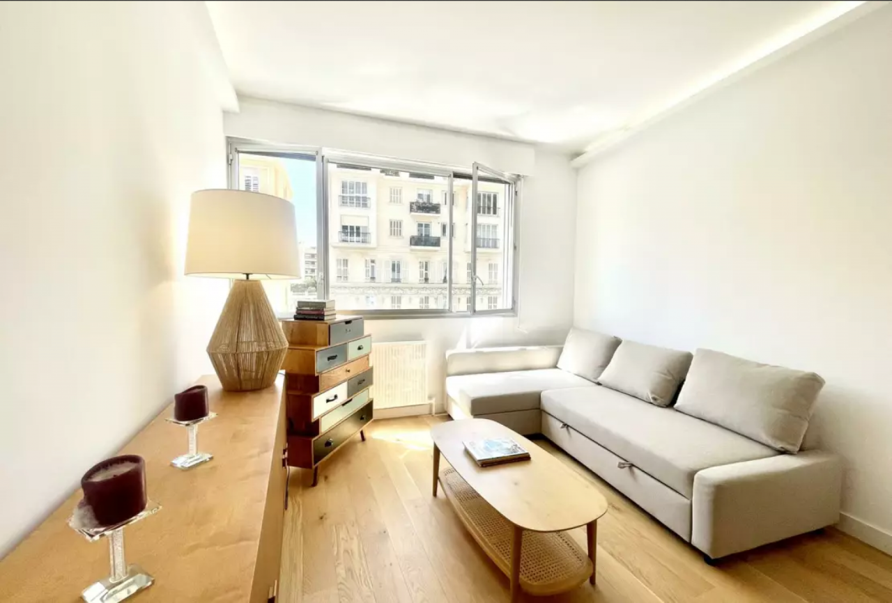Apartment in Monaco, Monaco, 25 m² - picture 1