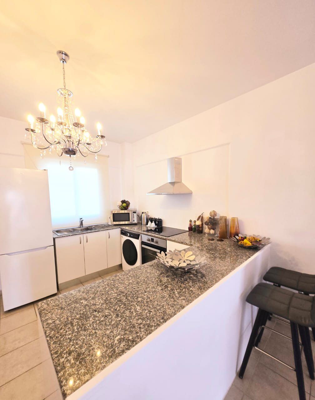 Apartment in Agios Tychon, Cyprus - picture 9