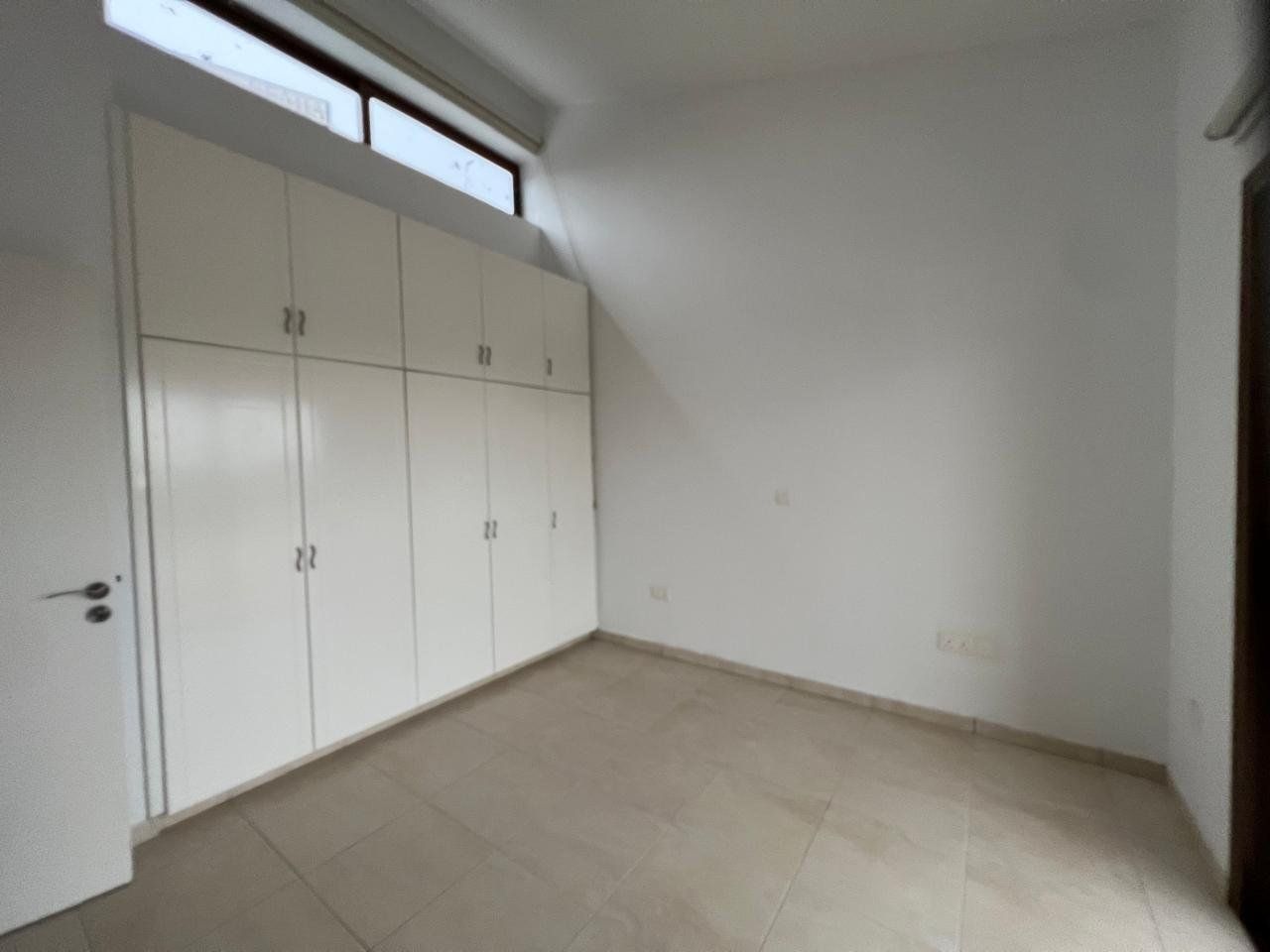 House in Paphos, Cyprus - picture 12