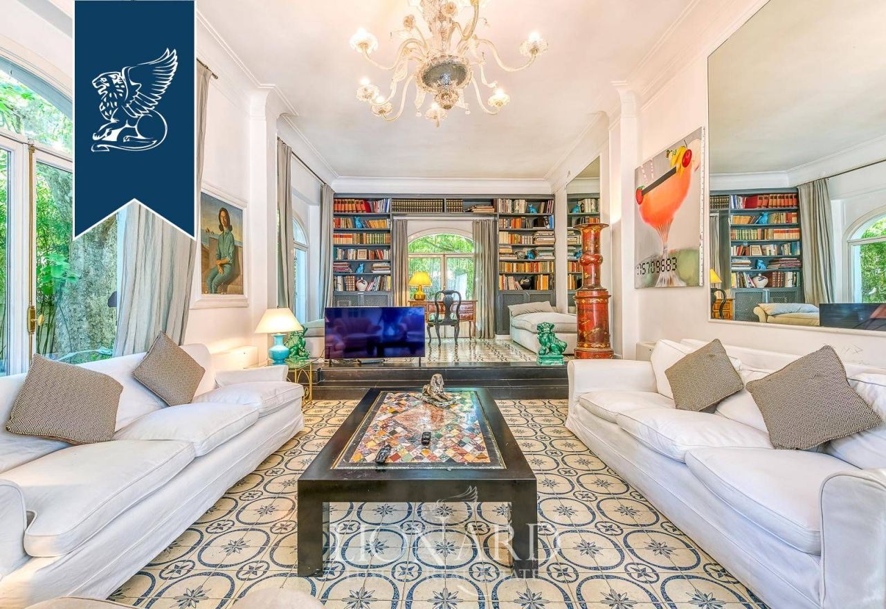 Villa in Rome, Italy, 299 m² - picture 1