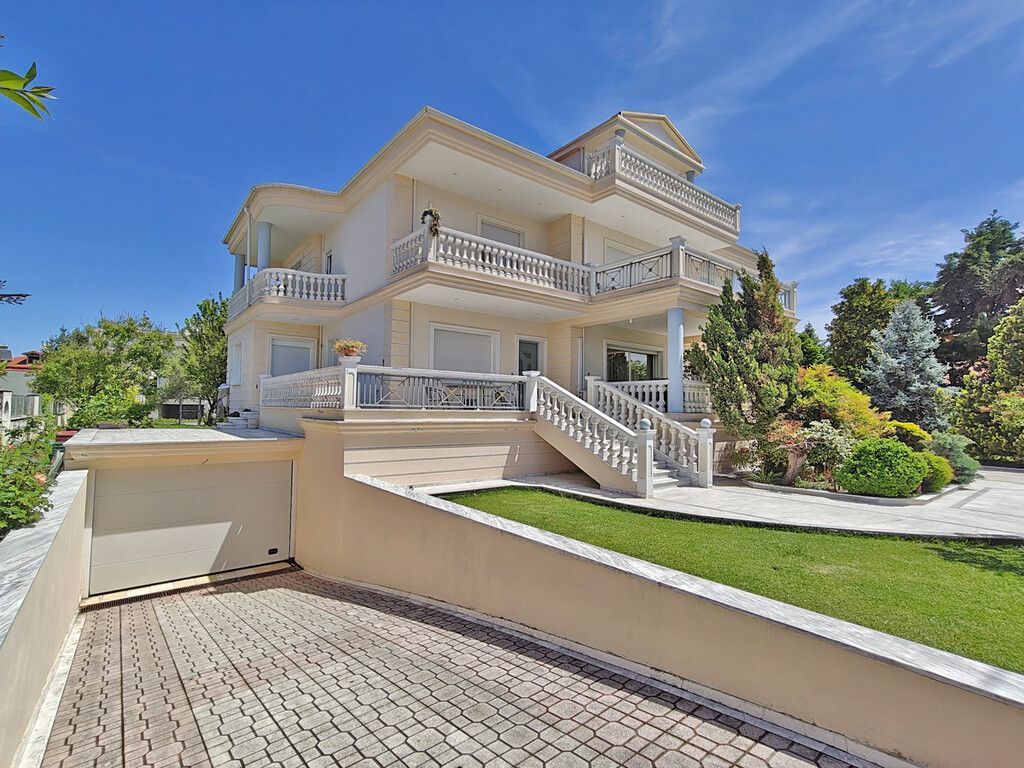 Villa in Pieria, Greece, 697 m² - picture 1
