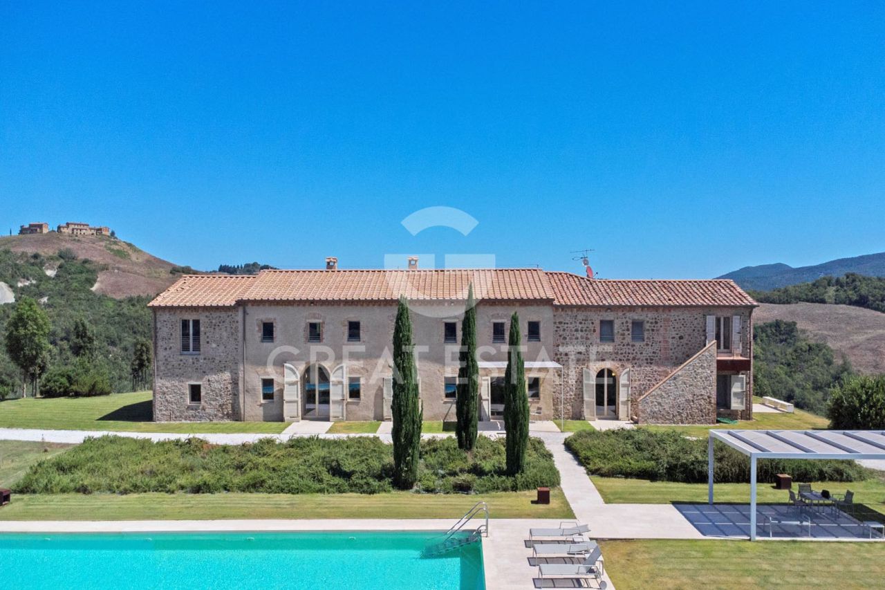 Haus in Volterra, Italien, 875 m² - Foto 1