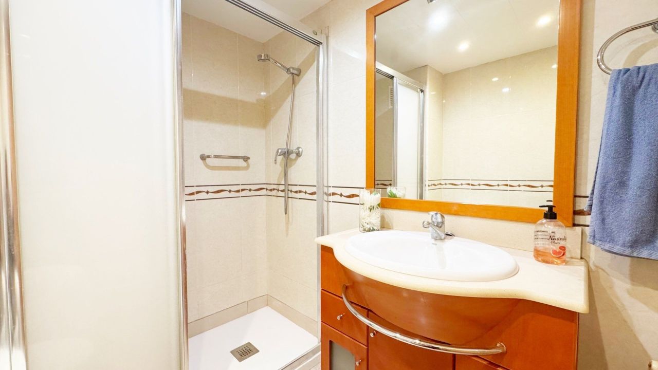 Apartamento en Malgrat de Mar, España, 78 m² - imagen 17