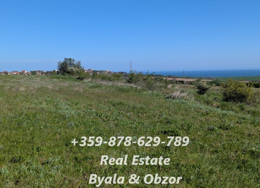 Land in Byala, Bulgaria, 11 400 m² - picture 1