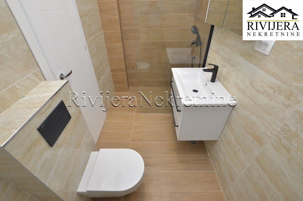 Appartamento a Herceg-Novi, Montenegro, 96 m² - foto 11