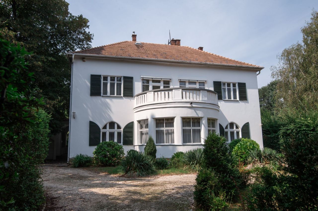 Villa en Budapest, Hungría, 410 m² - imagen 1