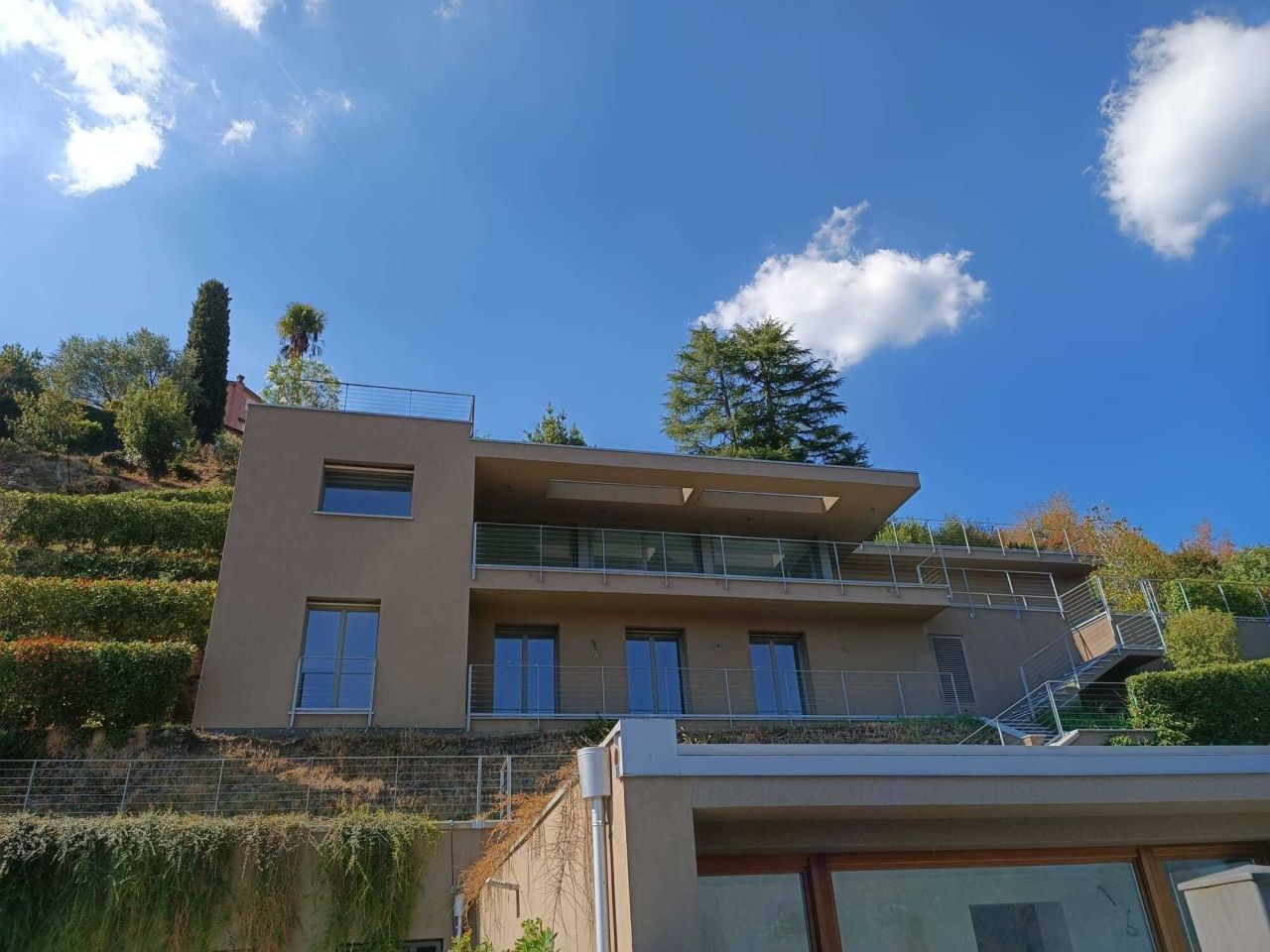 Villa on Lake Como, Italy, 380 m² - picture 1