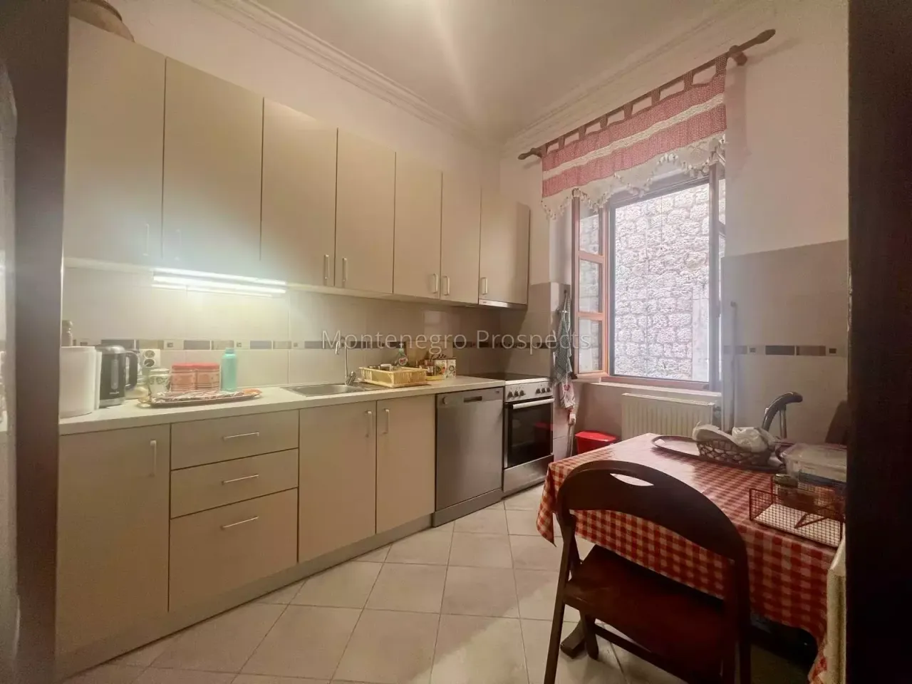 Appartamento a Kotor, Montenegro, 81 m² - foto 9