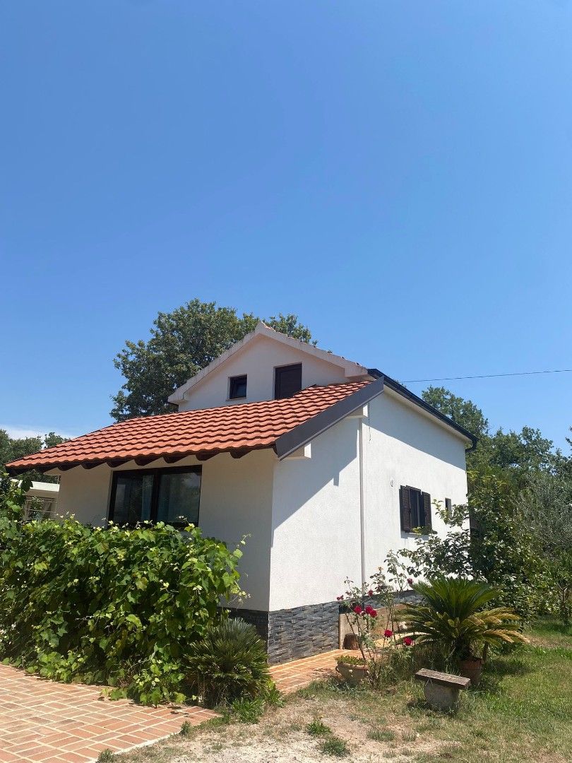 Casa en Krimovica, Montenegro, 76 m² - imagen 2