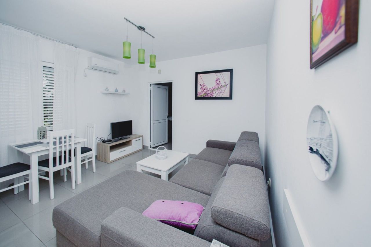 Hotel en Krimovica, Montenegro, 300 m² - imagen 7