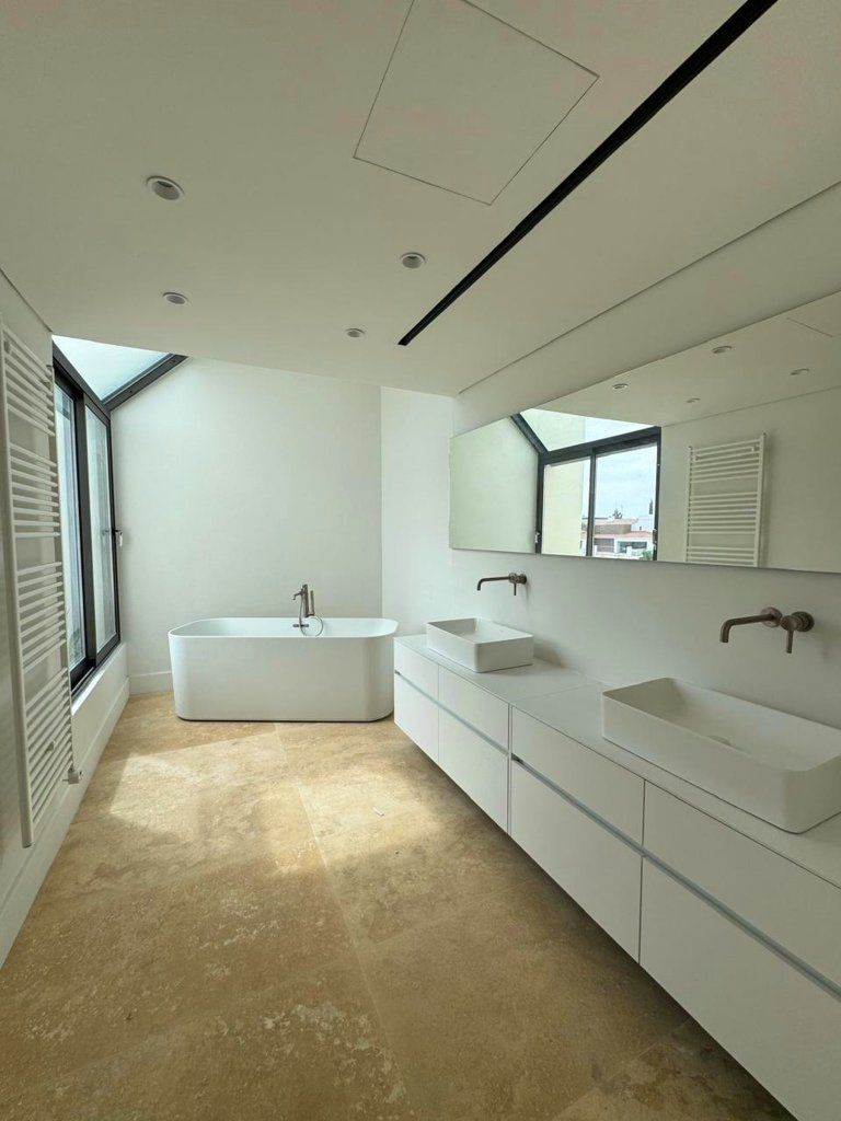 Piso en Nicosia, Chipre, 860.8 m² - imagen 12