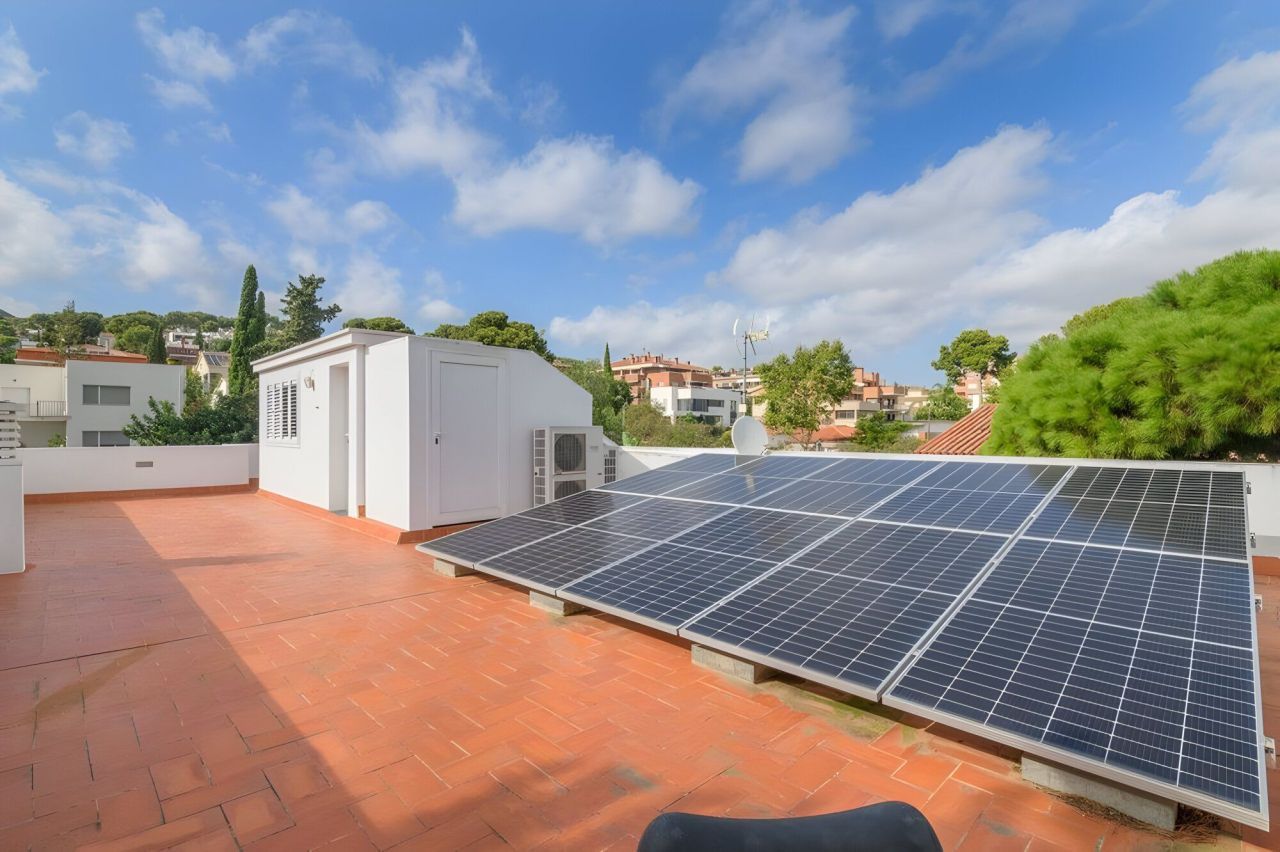 Casa a Castelldefels, Spagna, 232 m² - foto 16