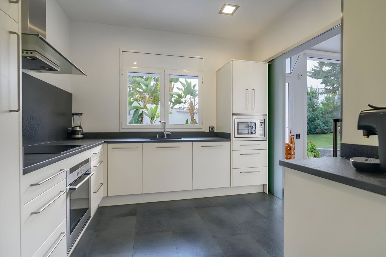 Casa a Castelldefels, Spagna, 232 m² - foto 17