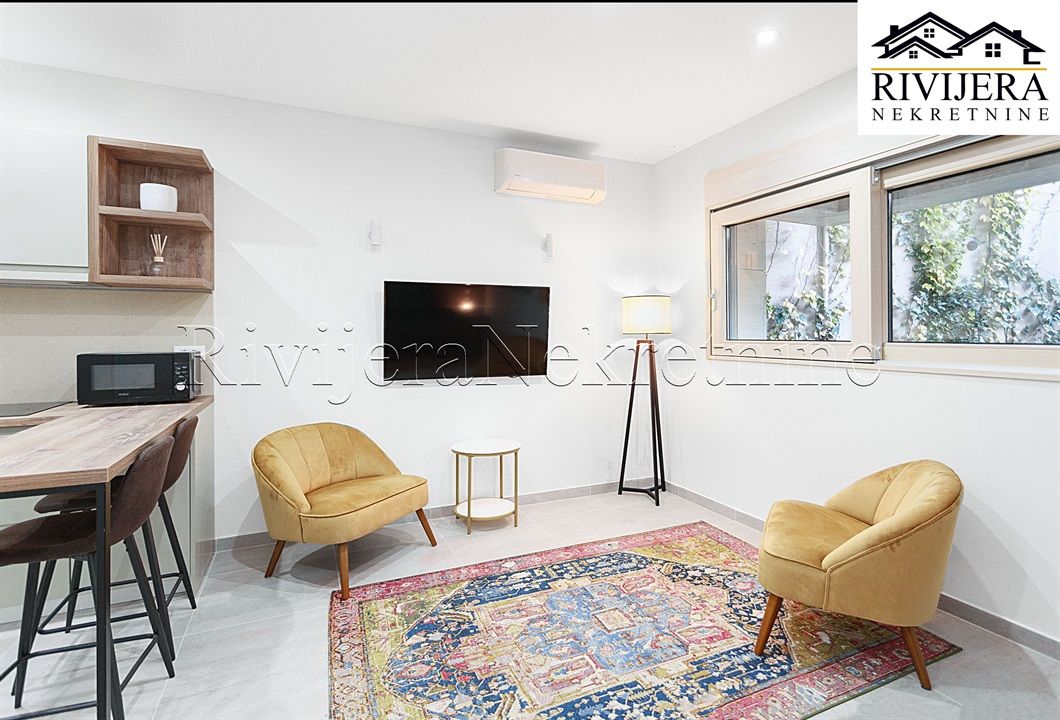 Apartment in Škaljari, Montenegro, 31 m² - Foto 1