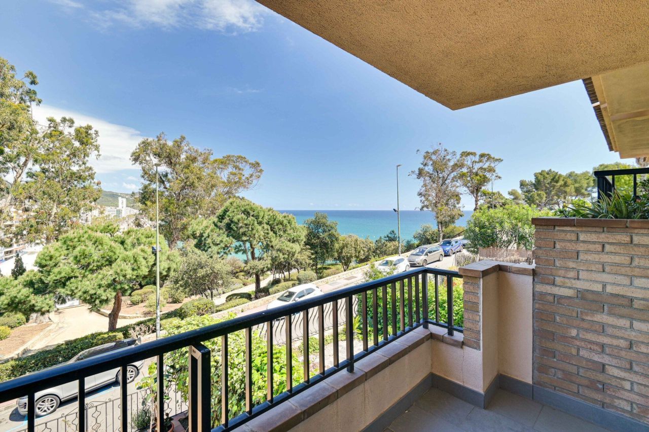 Townhouse sulla Costa Brava, Spagna, 374 m² - foto 2