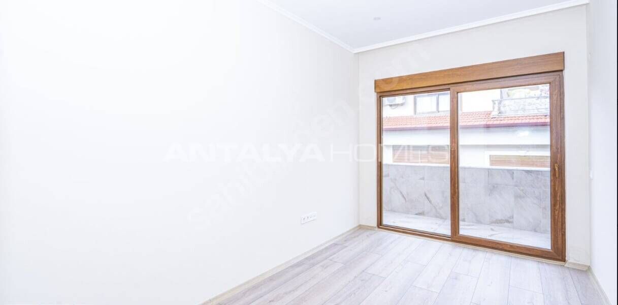 Bureau à Alanya, Turquie, 150 m² - image 7