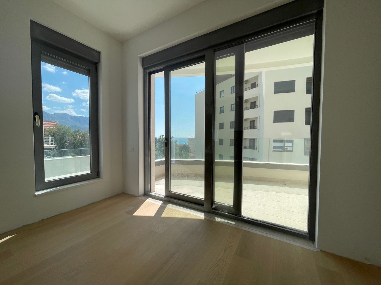 Appartement à Becici, Monténégro, 48 m² - image 1