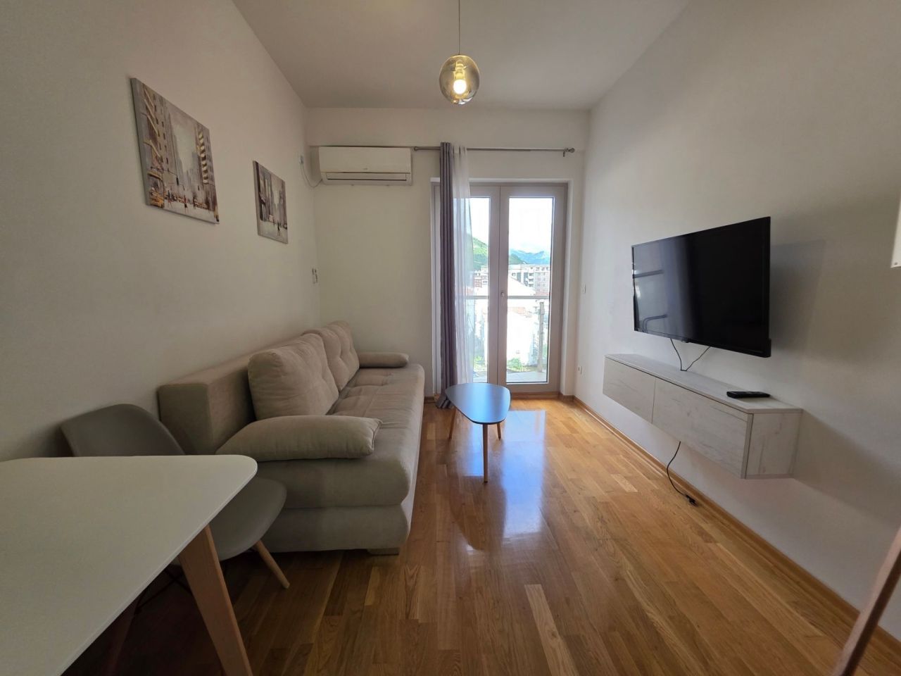 Apartment in Budva, Montenegro, 38 m² - Foto 1