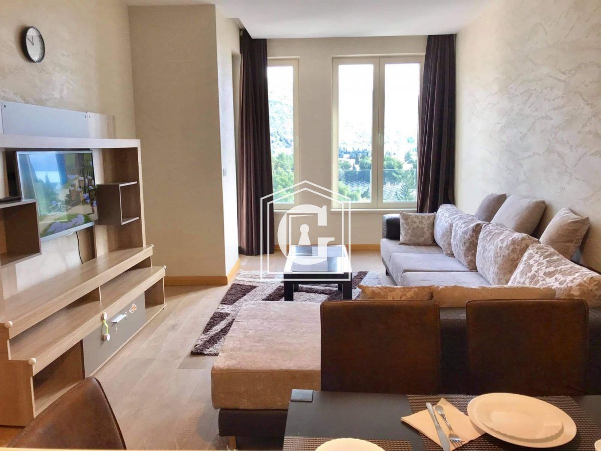 Apartamento en Budva, Montenegro, 55 m² - imagen 2