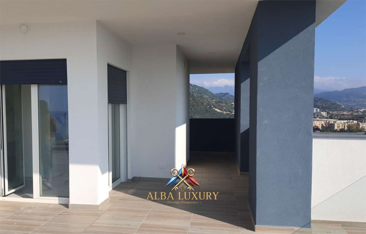 Apartment in Salerno, Italy, 120 m² - picture 9