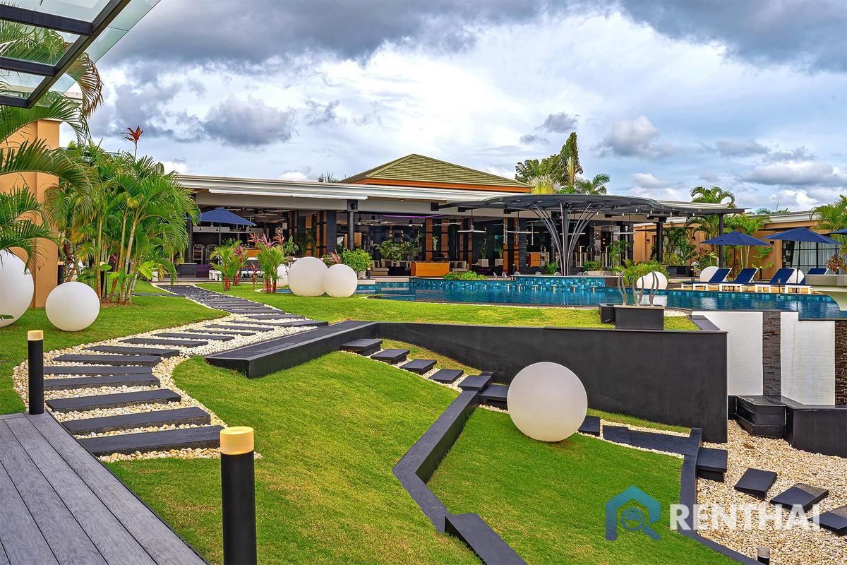Villa à Pattaya, Thaïlande, 1 700 m² - image 1