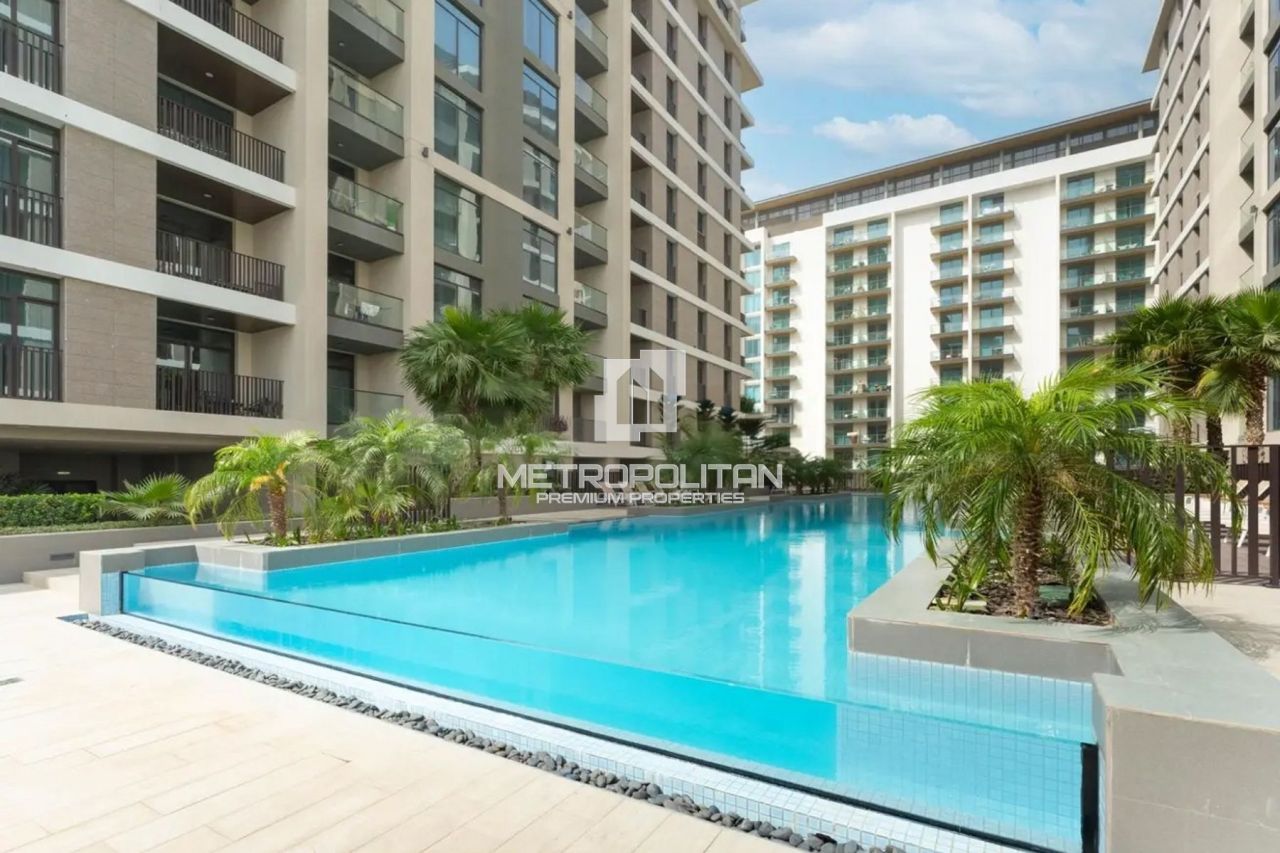 Apartment in Dubai, UAE, 73 m² - picture 1