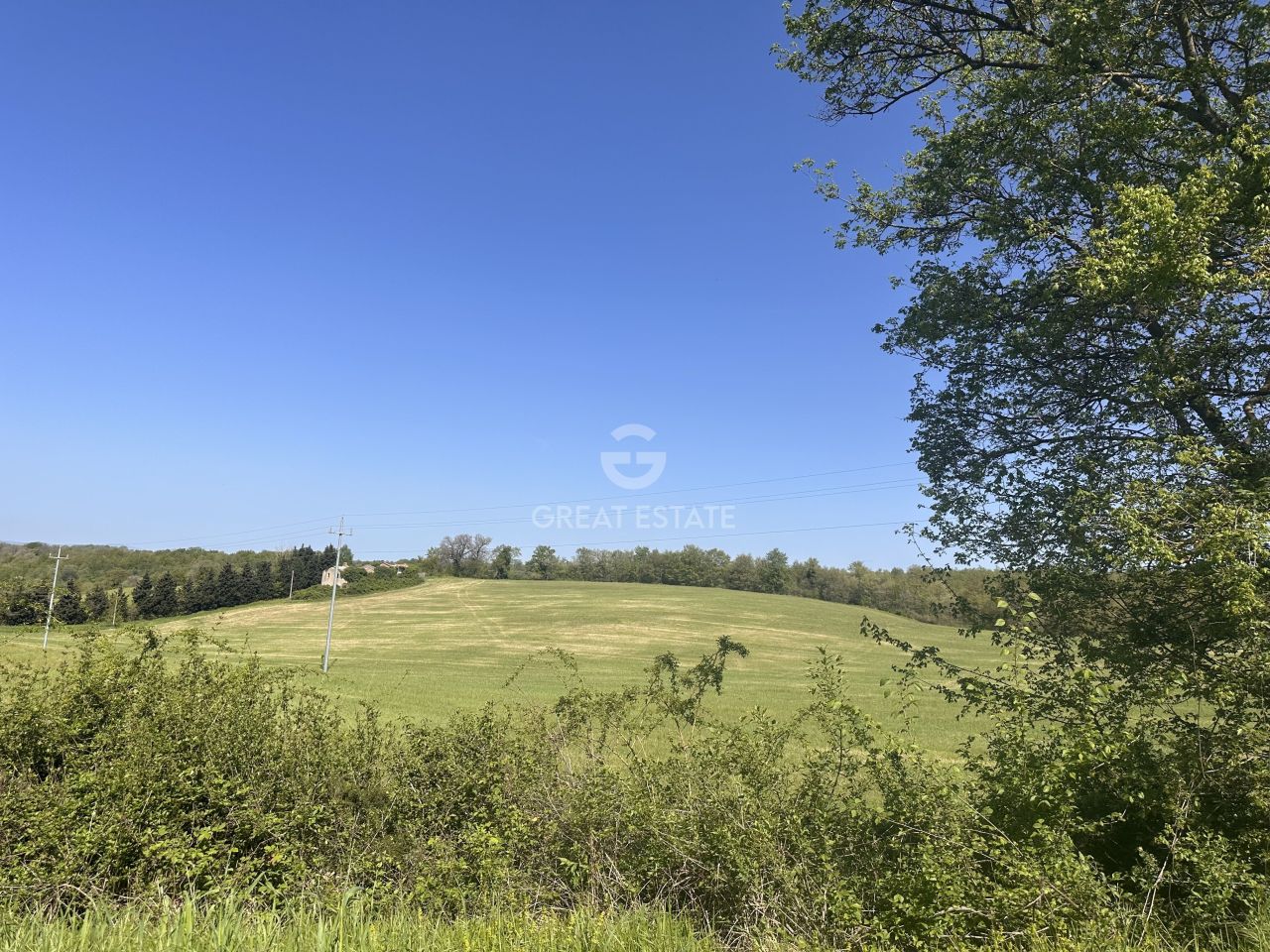 Maison à Massa, Italie, 400 m² - image 1