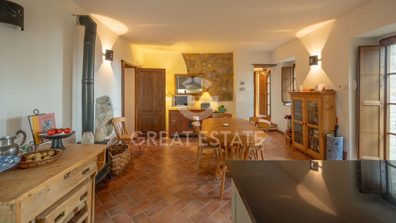 House Castiglione d'Orcia, Italy, 195.6 m² - picture 15