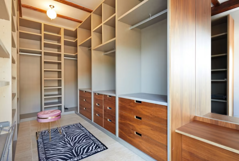 House in Castelldefels, Spain, 330 m² - picture 18