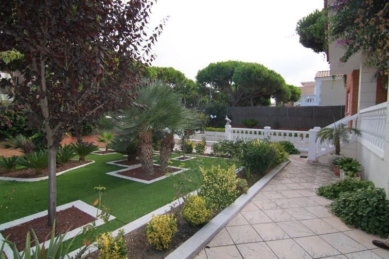 Casa en Gava Mar, España, 375 m² - imagen 4