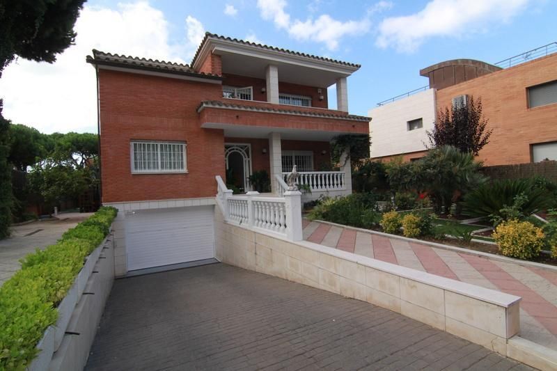 Casa en Gava Mar, España, 375 m² - imagen 5