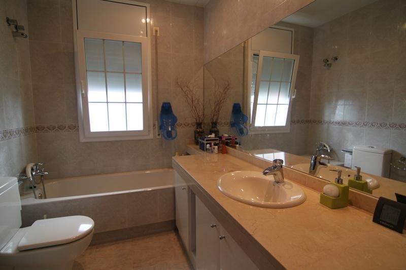 Casa en Gava Mar, España, 375 m² - imagen 11