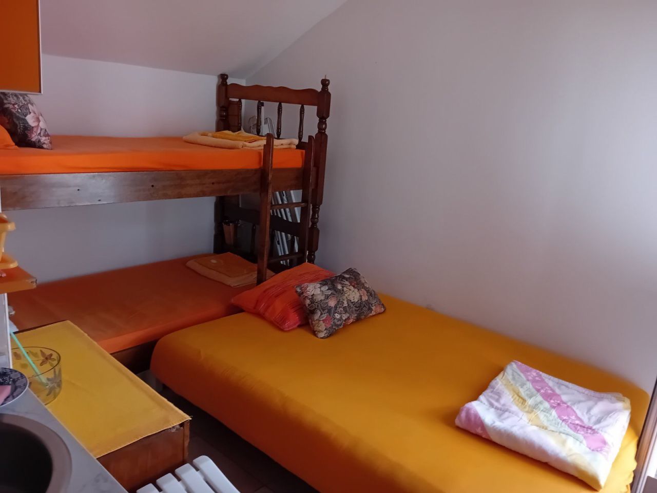 Flat in Petrovac, Montenegro, 70 m² - picture 12