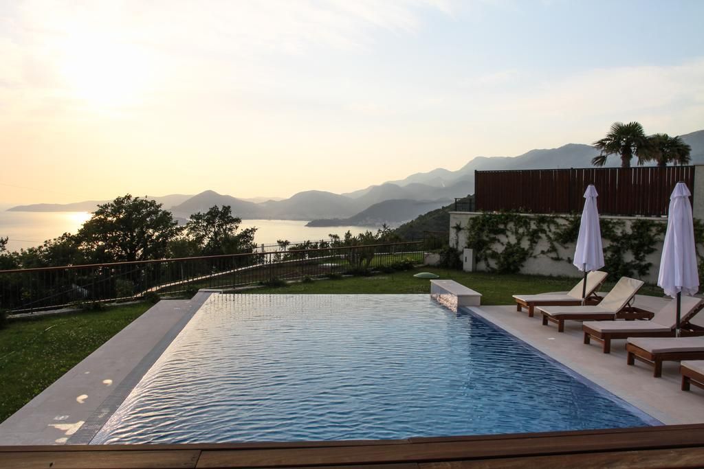 Villa à Budva, Monténégro, 600 m² - image 1