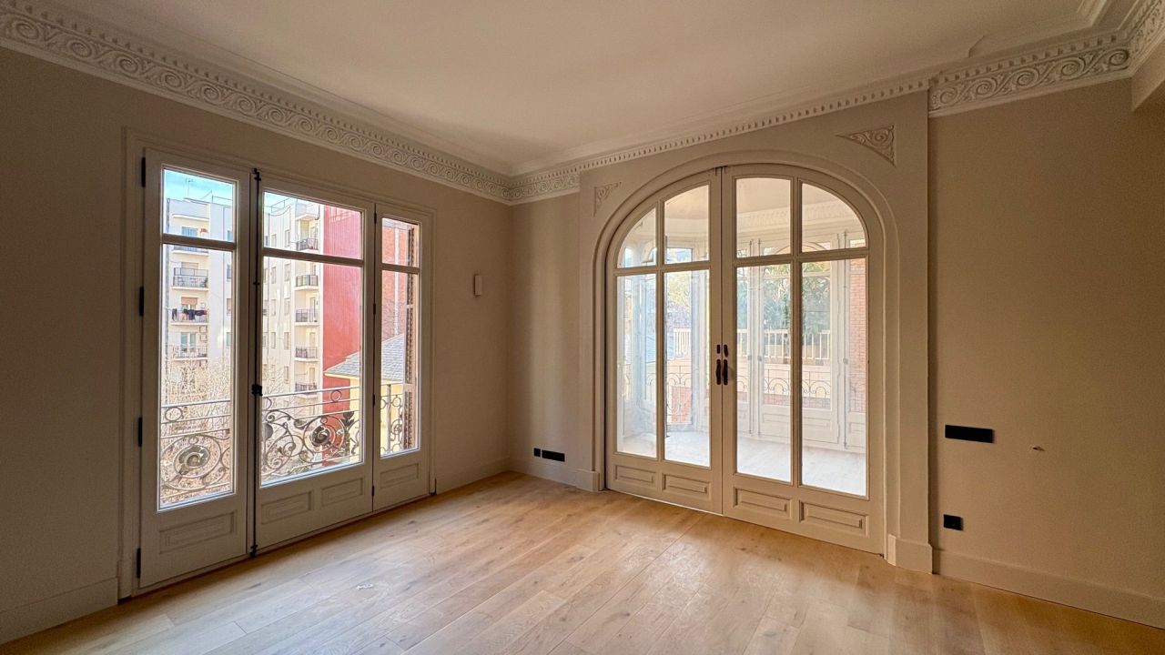 Wohnung in Barcelona, Spanien, 252 m² - Foto 1