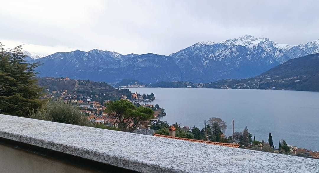 Villa por Lago de Como, Italia, 360 m² - imagen 1