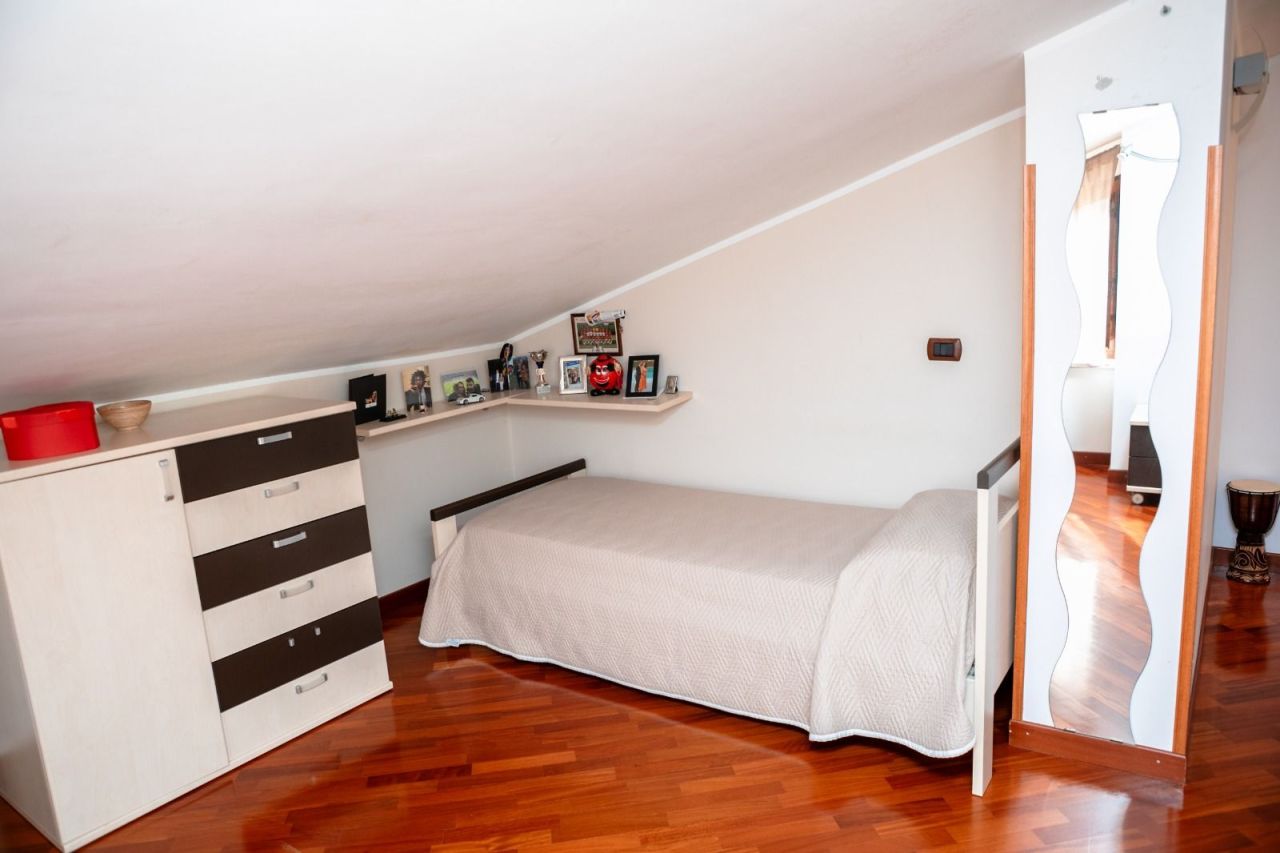 Appartement à Orsomaro, Italie, 230 m² - image 13