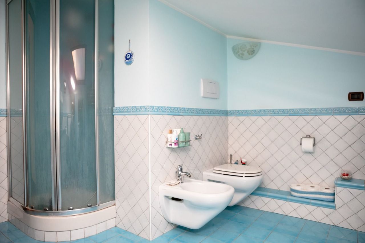 Appartement à Orsomaro, Italie, 230 m² - image 18