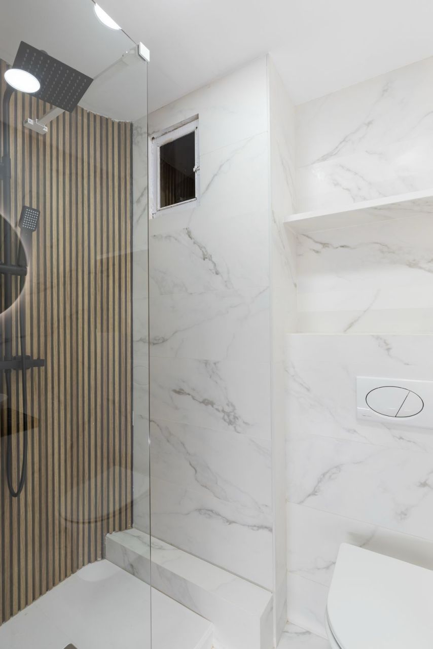 Apartment in Barcelona, Spain, 74 m² - picture 9